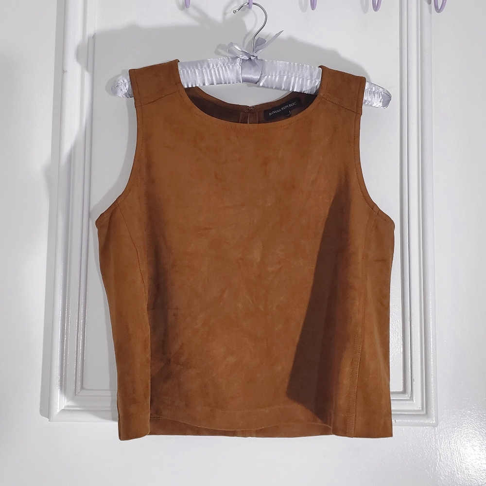 Banana Republic Vegan Suede Shell Tank In Nutmeg